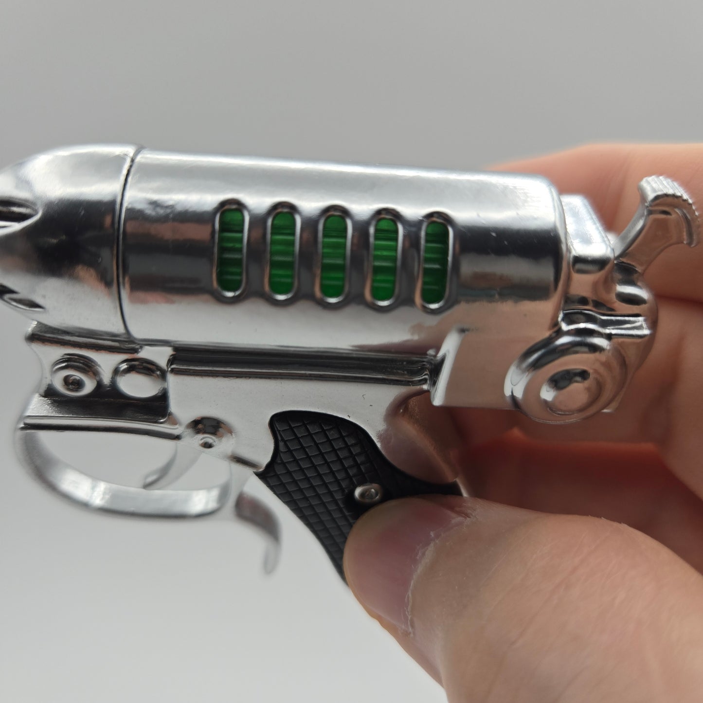 Men in Black - Noisy Cricket 1:1 Replica